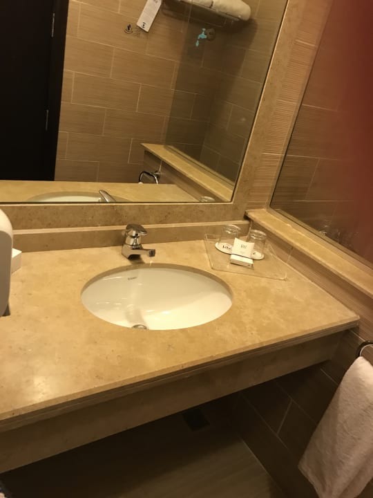 Zimmer Jaz Dar EL Madina