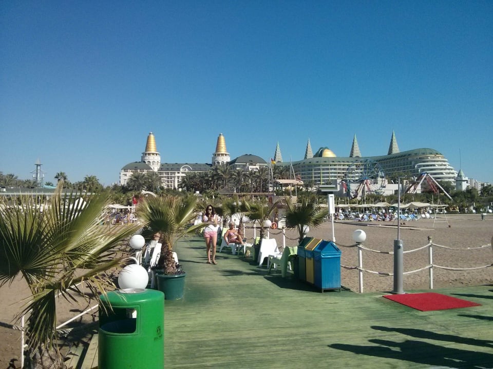 Der Weg vom Strand Hotel Delphin Diva