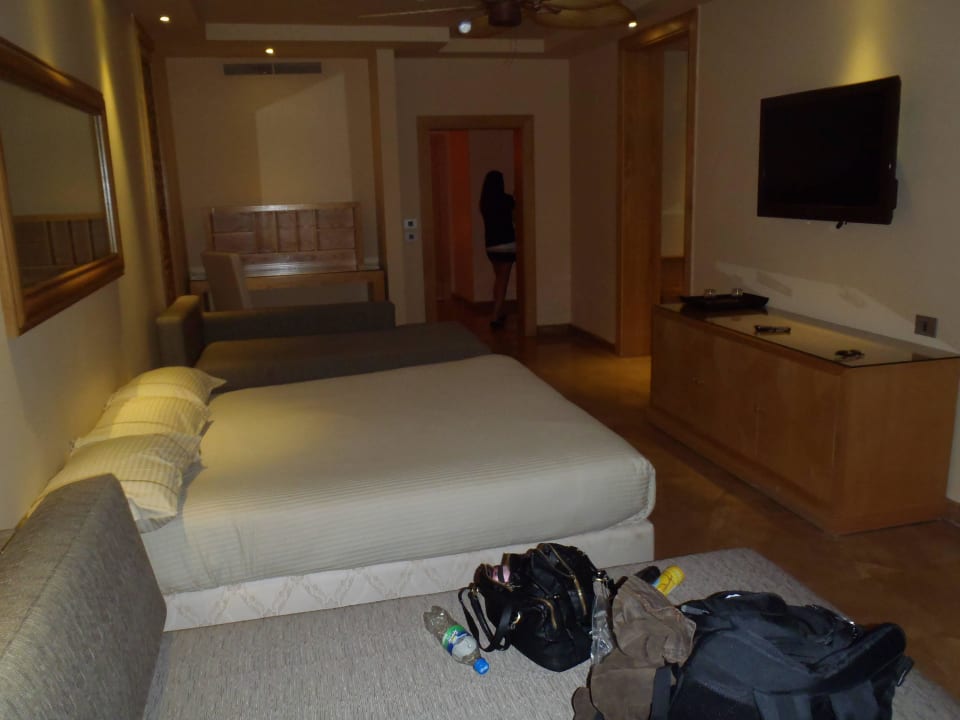 1. Schlafzimmer Royal Suite Grand Waterworld Makadi & Family Star Makadi