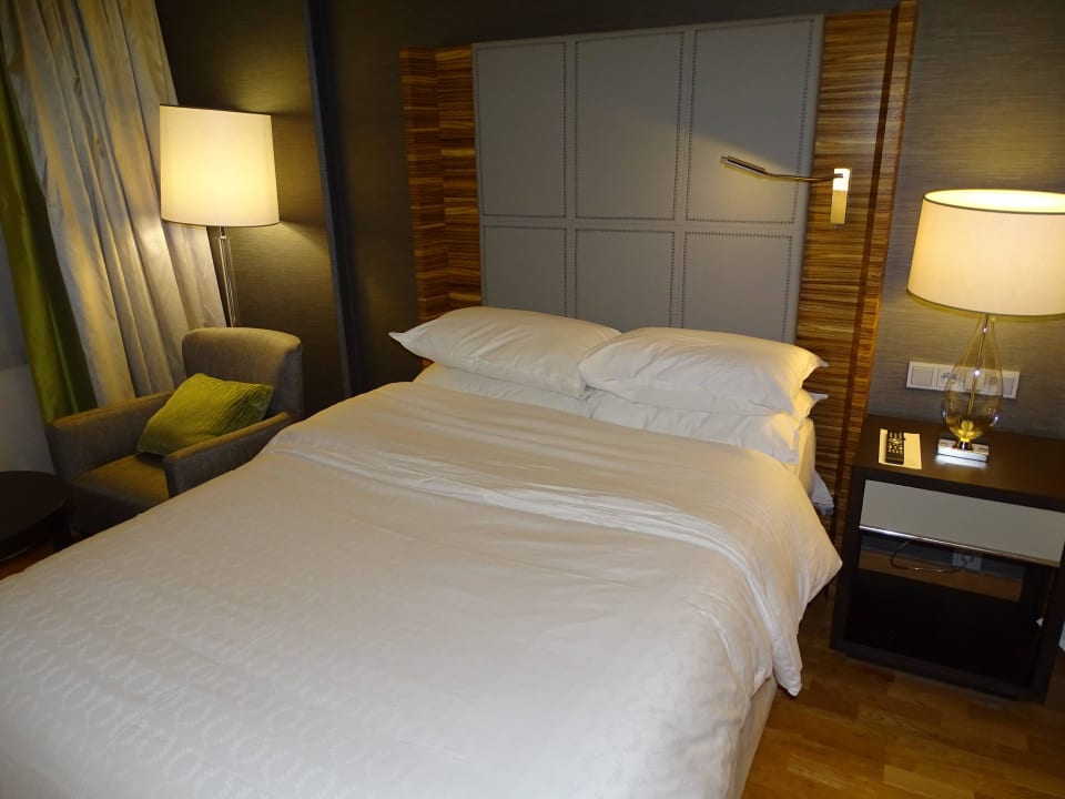 Doppelbett (Zimmer 517) Hotel Sheraton Stockholm