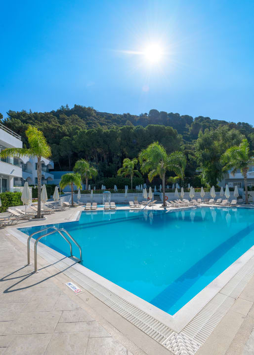 Pool Oceanis Park Hotel