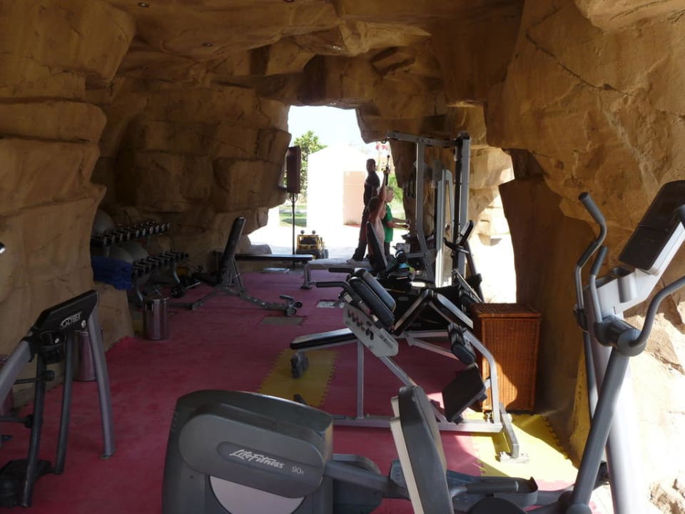 Fitnessbereich SUNRISE Royal Makadi Resort