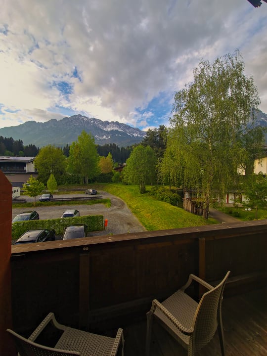 Ausblick Garni Hotel - Das Alpin Kaiserzeit