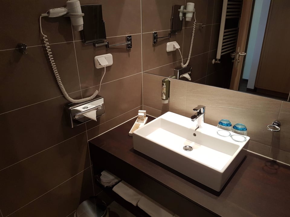 Bad Thermal Hotel Balance Lenti