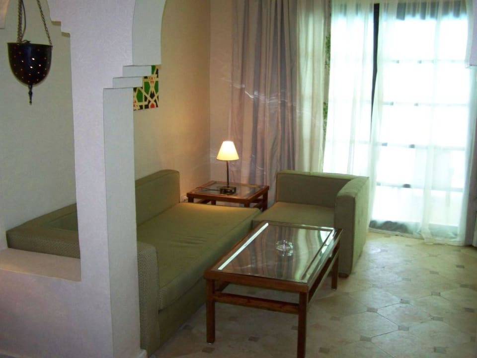 Wohnbereich Junior-Suite mit Poolzugang Ghazala Gardens