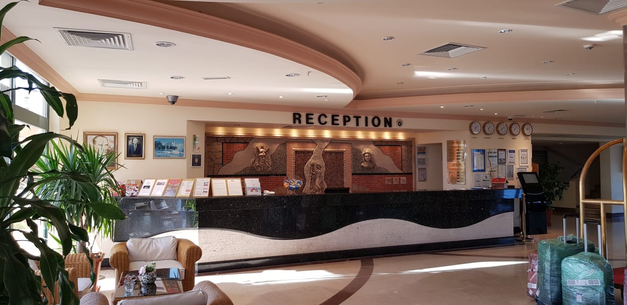 Lobby Miramare Queen Hotel