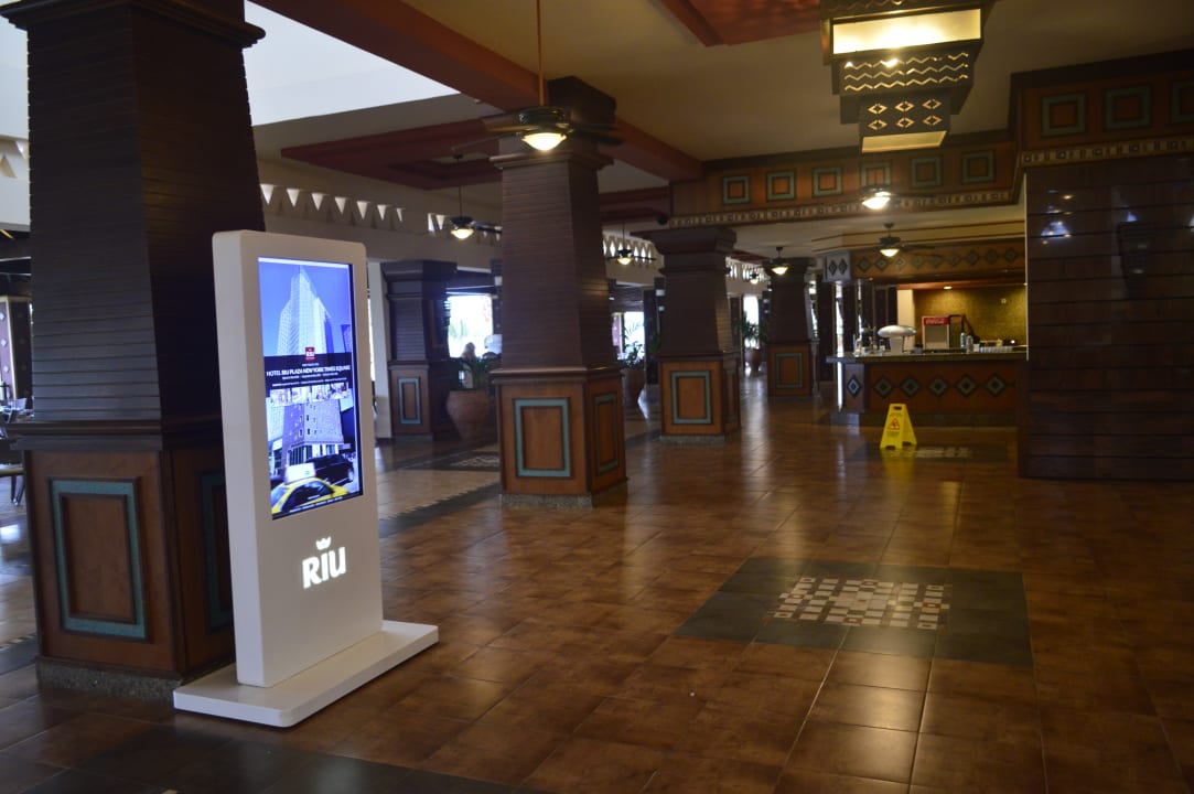Lobby Hotel Riu Karamboa