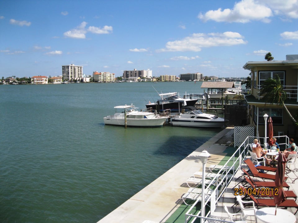 Blick vom Balkon Hotel Ebb Tide
