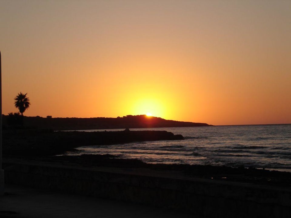 Sonnenaufgang von S'Illot aus gesehen Hotel Mariant Park