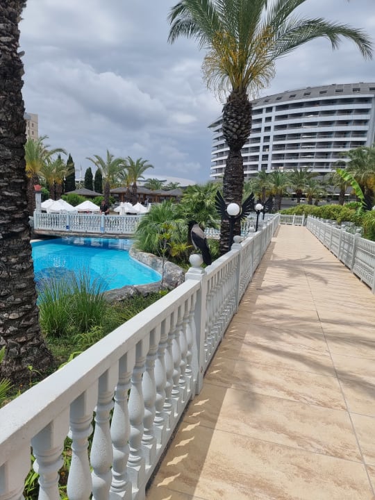 Außenansicht Royal Wings Hotel