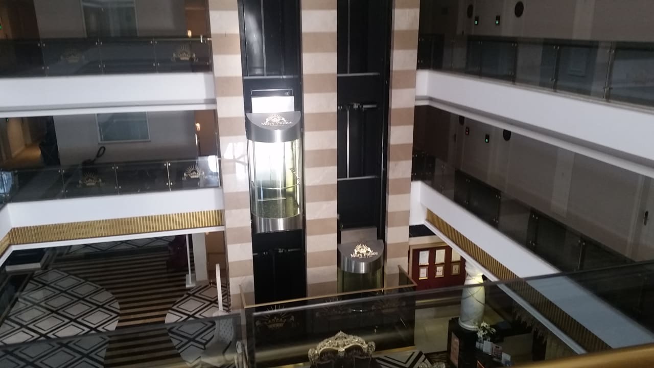 Lobby Mary Hotel Side