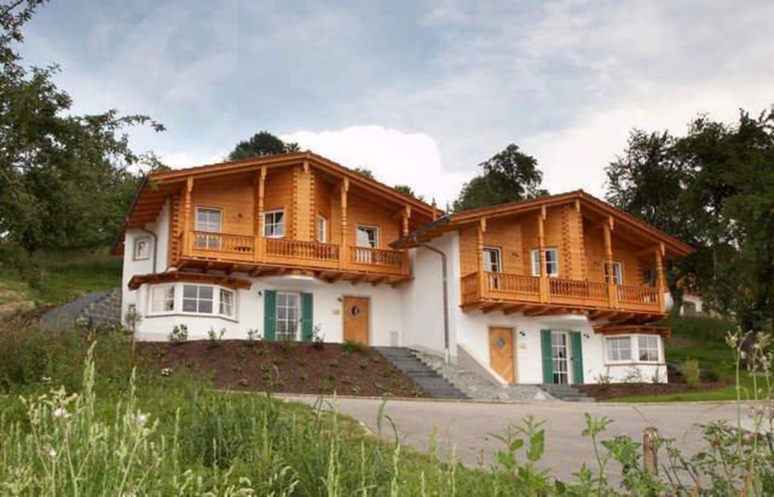 Außenansicht Chalets Golfdorf Uttlau