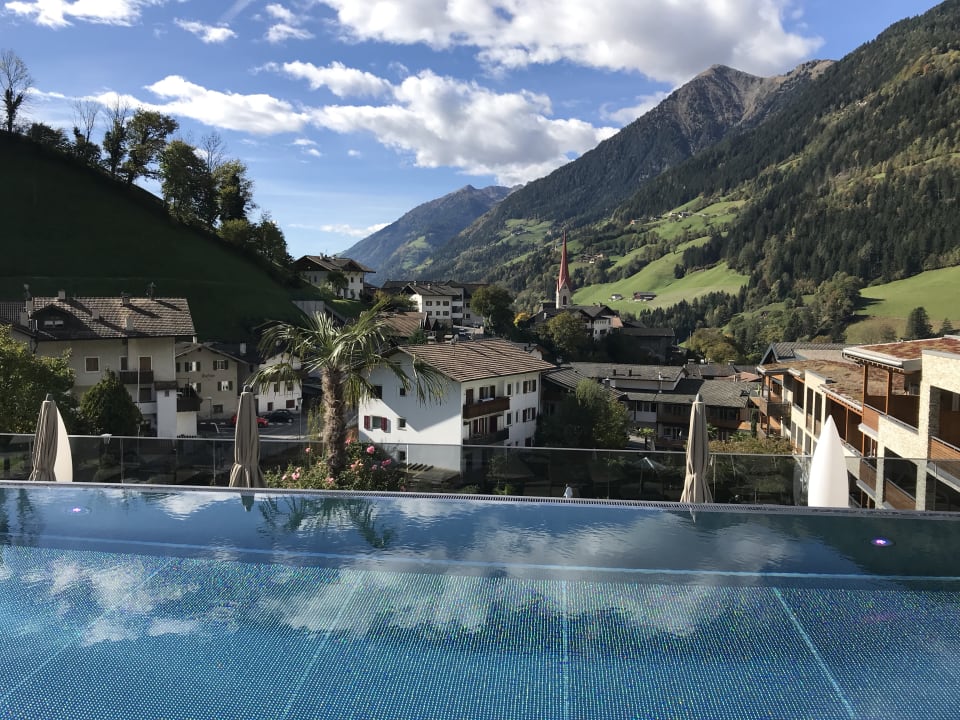 Pool STROBLHOF Active Family SPA Resort