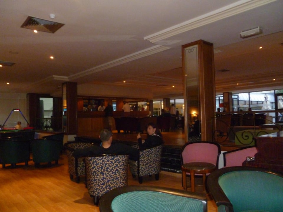 Lobbybar Calimera One Resort Jockey