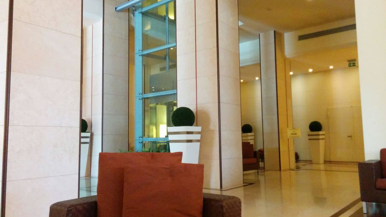 Lobby DoubleTree by Hilton Florence Metropole