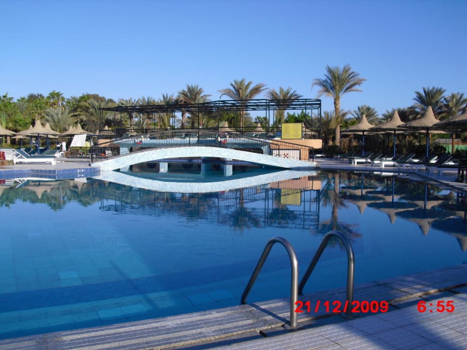 Blick auf Pool Giftun Azur Resort