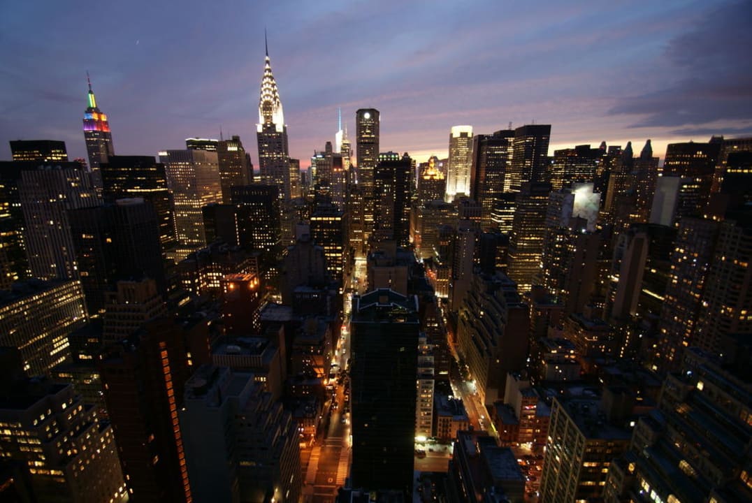New York am Abend Millennium Hilton New York One UN Plaza