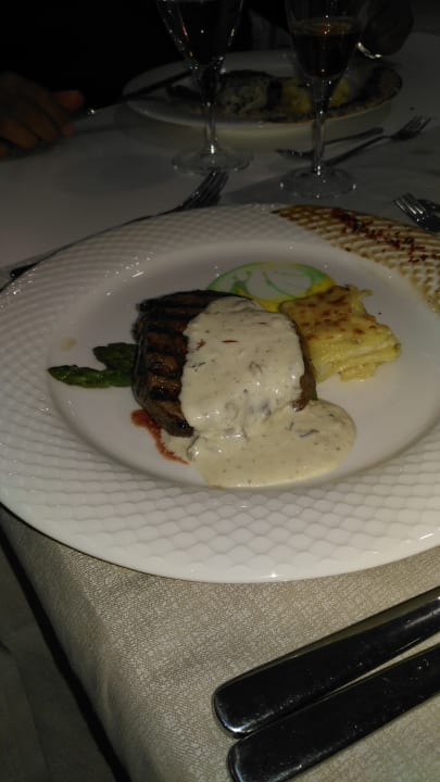 Gastro Limak Lara Deluxe Hotel & Resort
