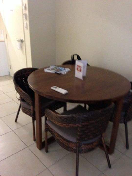 Esstisch Hotel Cairns Queenslander Apartments