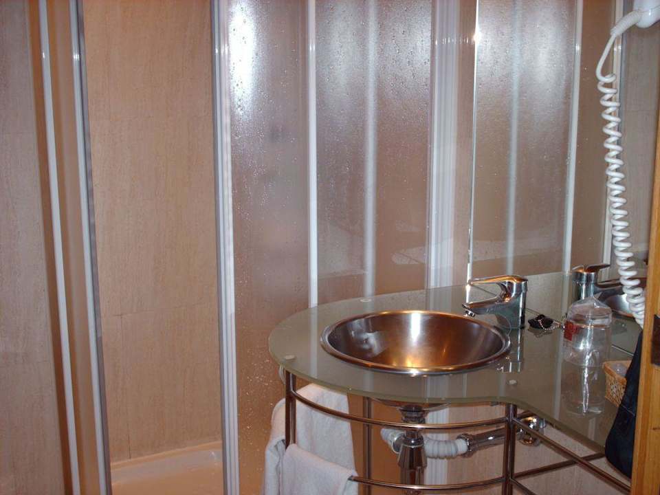 Zimmer 405 High Tech Cliper Gran Vía Hotel