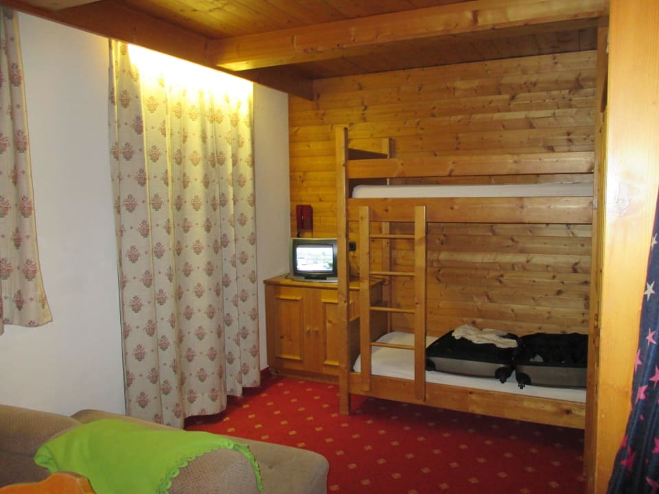 Die Kinderbetten im Wohnzimmer Hotel-Gasthof-Obermair