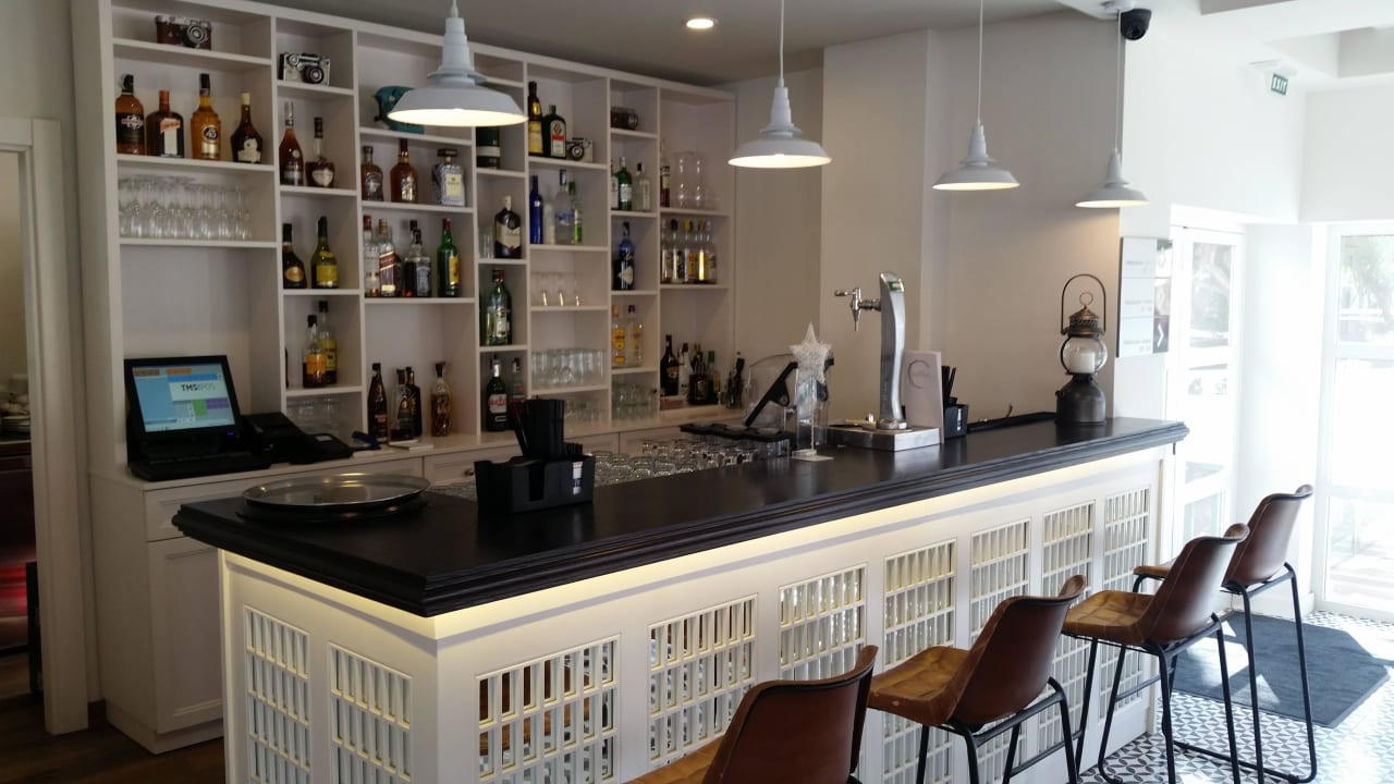 Lobby Bar H10 Ocean Suites