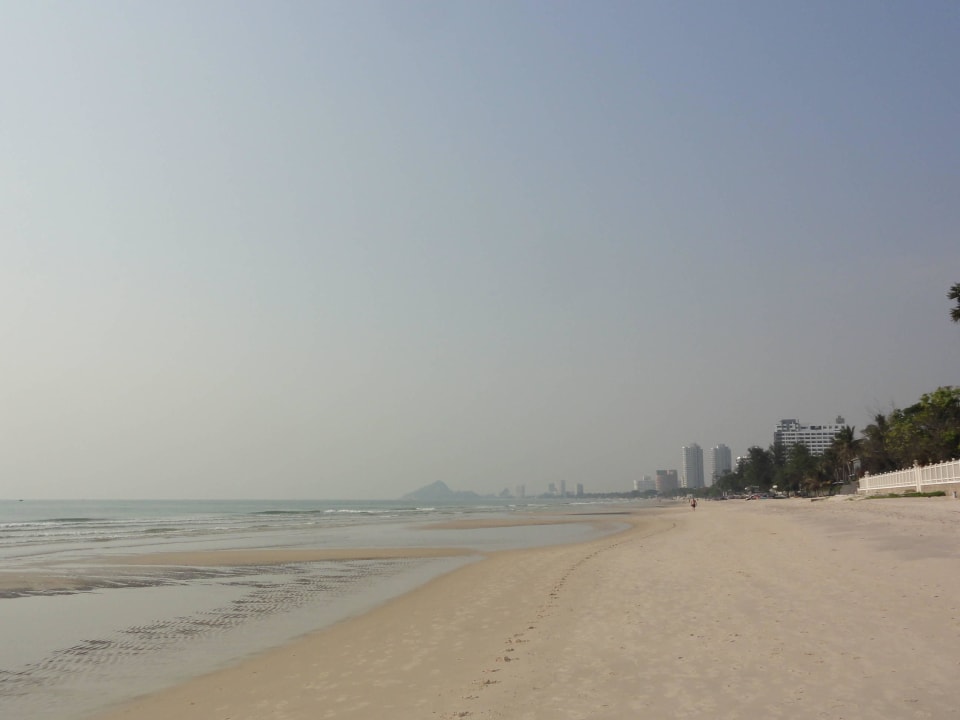 Gegen Süden Cape Nidhra Hotel Hua Hin