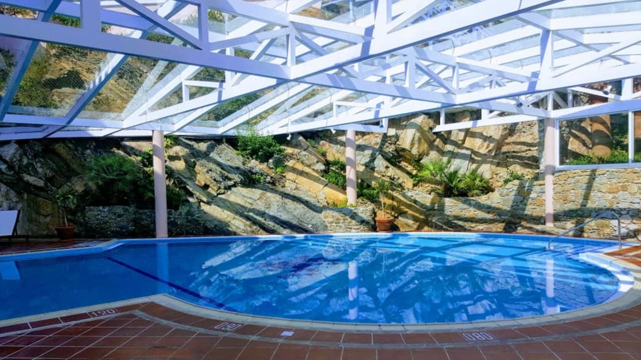 Basen wewnętrzny Mitsis Rodos Village