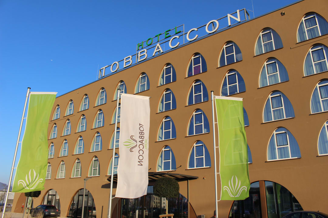 Außenansicht Hotel Tobbaccon