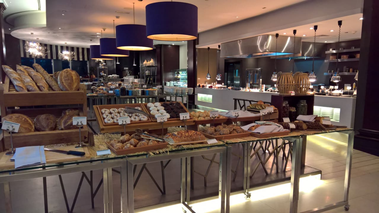 Gastro Le Meridien Mina Seyahi Beach Resort & Waterpark