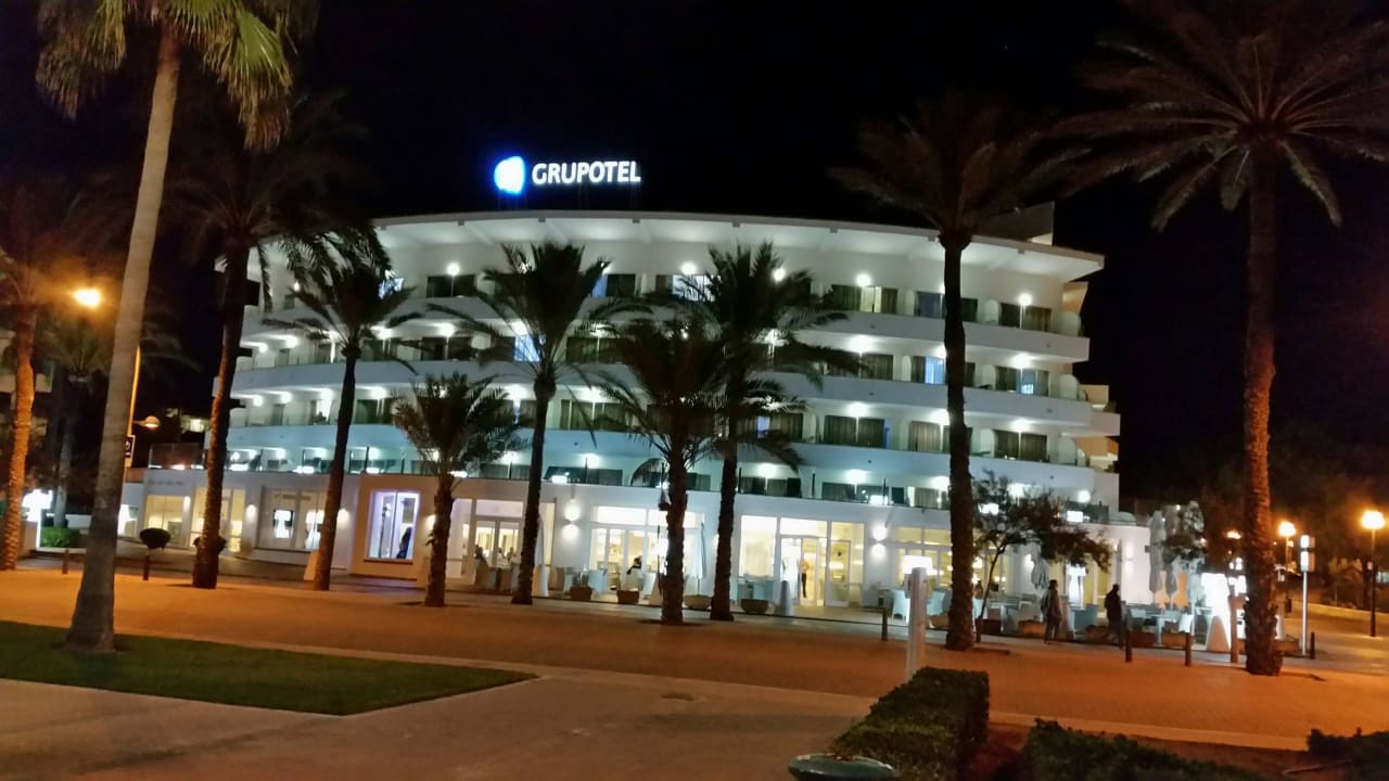 Vom Strand aus Grupotel Acapulco Playa - Adults Only