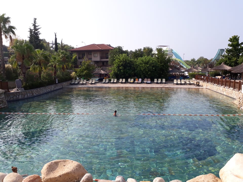 Pool Club Grand Side