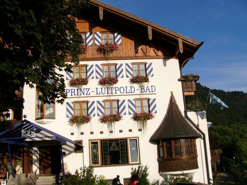 Aussen - Front mir Eingangsbereich Hotel Prinz Luitpold Bad