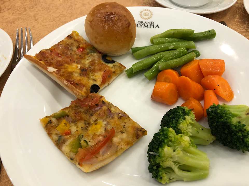 Gastro Olympus Plaza Hotel