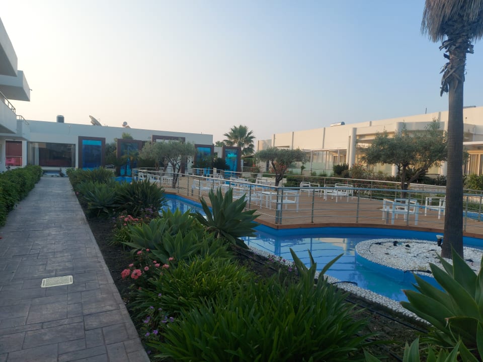 Außenansicht Afandou Bay Resort Suites