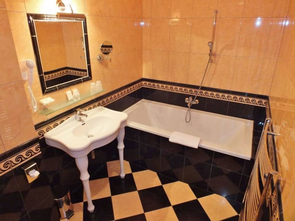 Egon Schiele Zimmer Hotel Zlatý Anděl