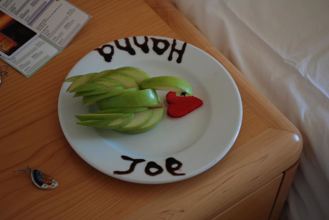 Savas hat für uns in der Helios Bar zubereitet  Hotel Kalithea Horizon Royal