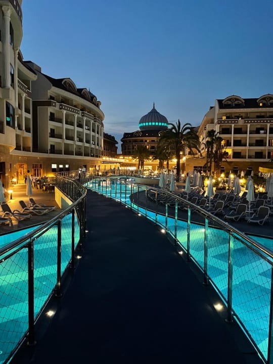 Außenansicht Kirman Belazur Resort & Spa