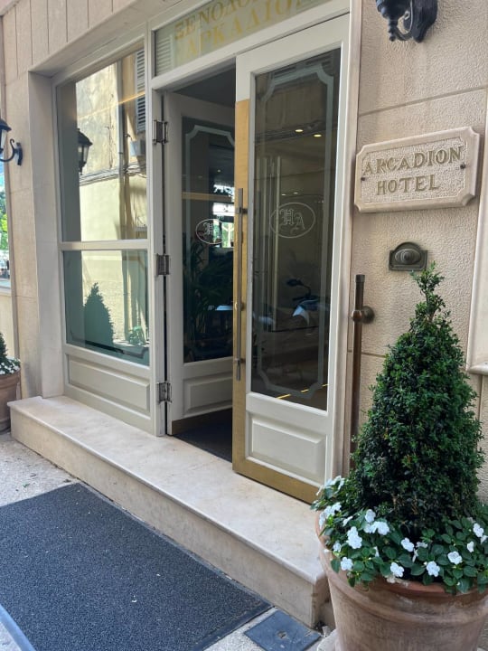 Lobby Arcadion Hotel