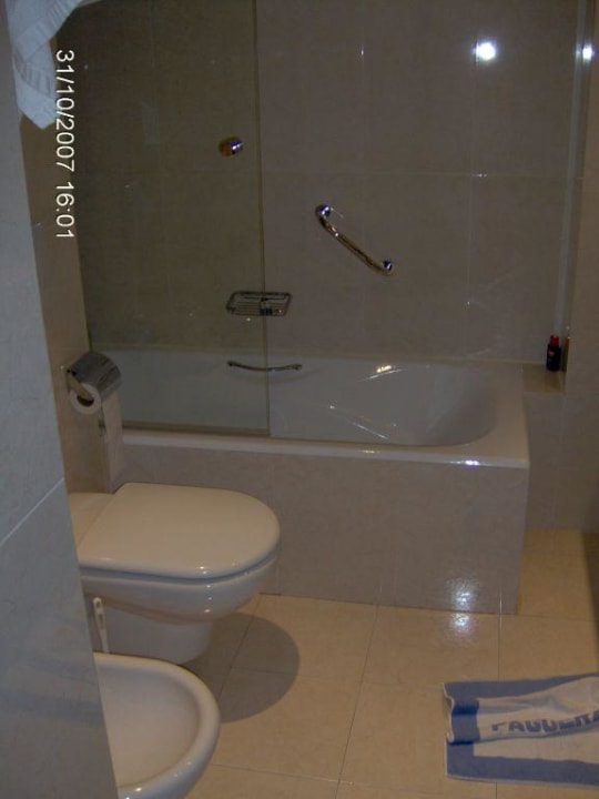 Badezimmer des Hotel Paguera Beach Hotel Aparthotel Paguera Beach