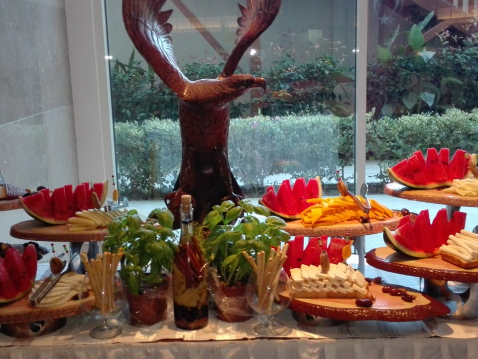 Gastro Well Palace Side