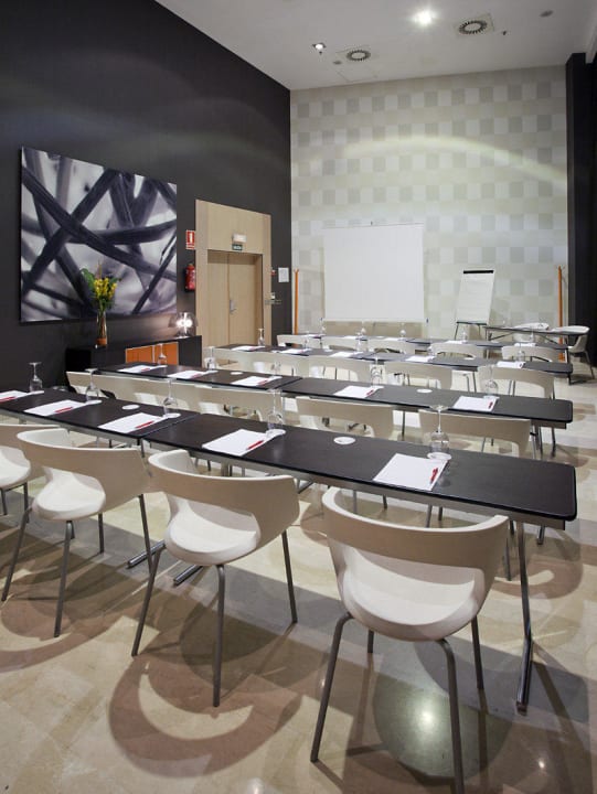 Salones de eventos Ilunion Aqua 3