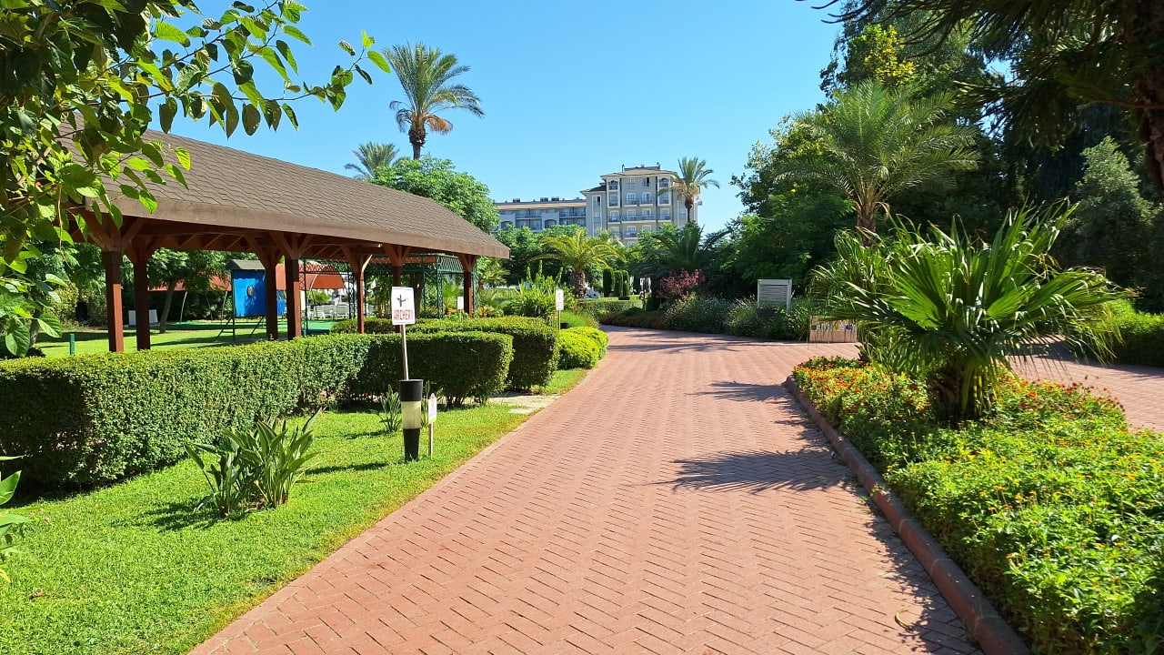 Gartenanlage Sunis Elita Beach Resort & Spa