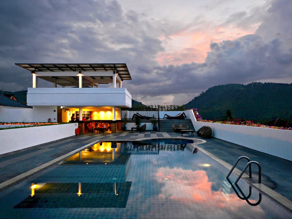 Rooftop Swimming Pool Swissotel Resort Phuket Patong Beach