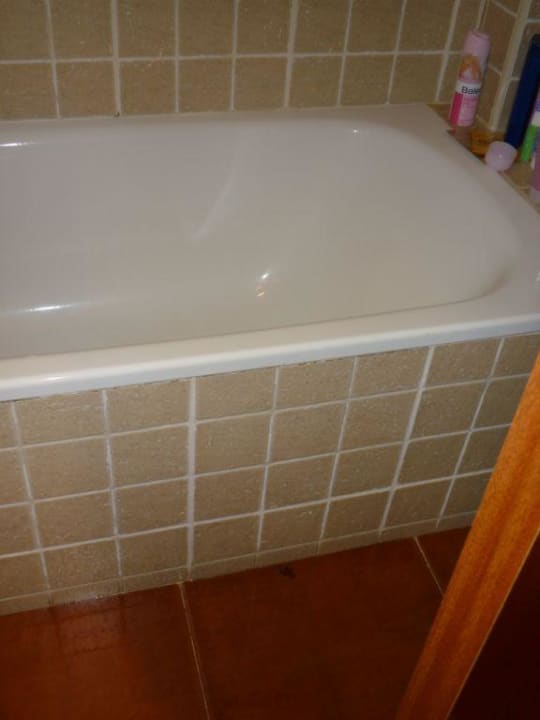 Badezimmer mit Kakerlake Hotel Best Siroco