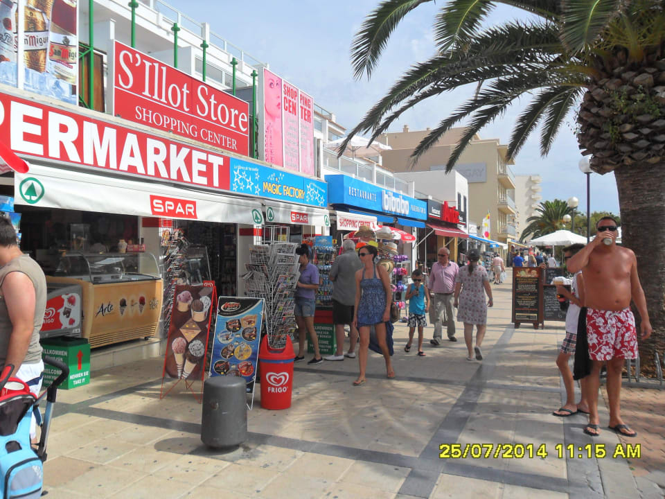 Promenade zum Hotel Bei Juan Playa Blanca
