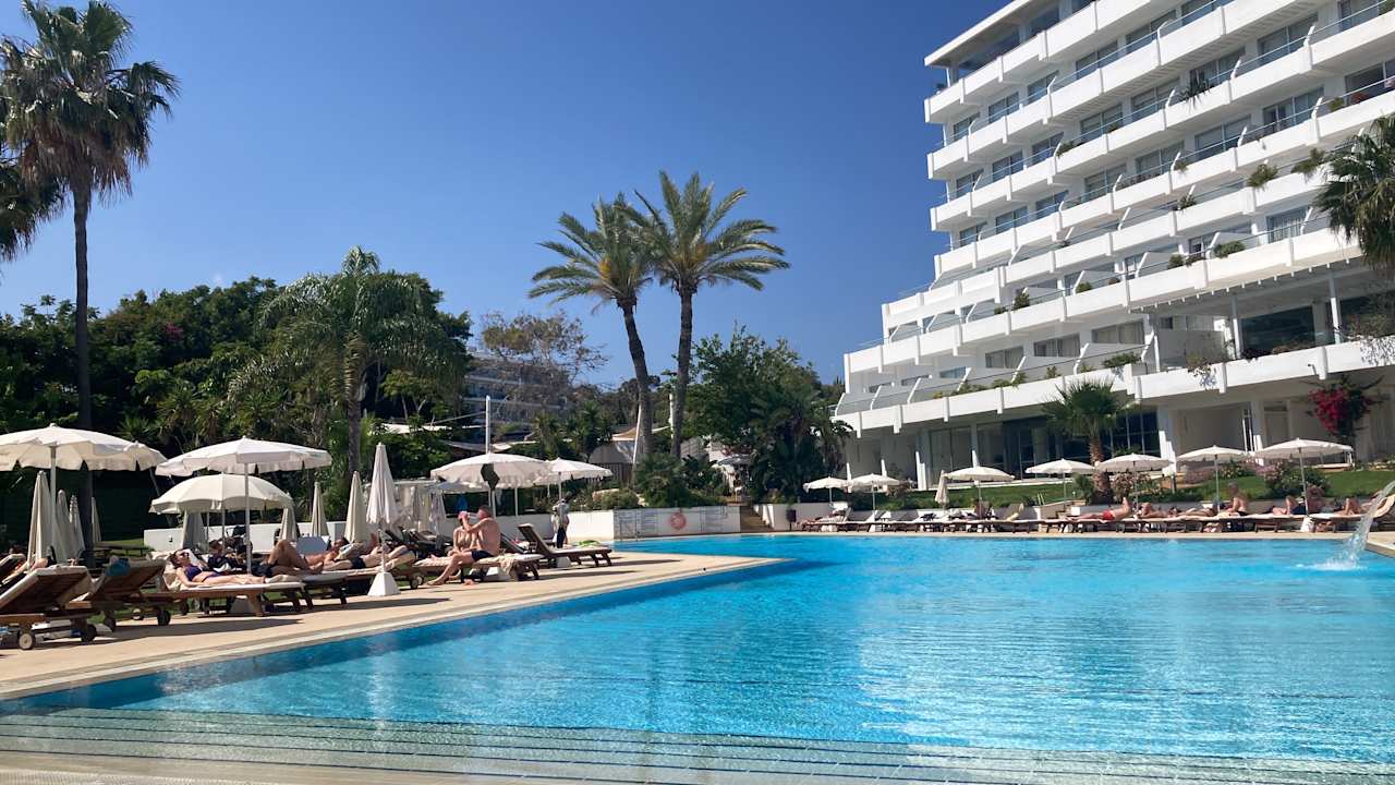 Pool Hotel Grecian Sands