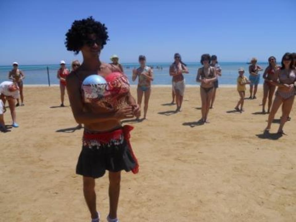 Animation am Strand Riviera Aqua Park Resort