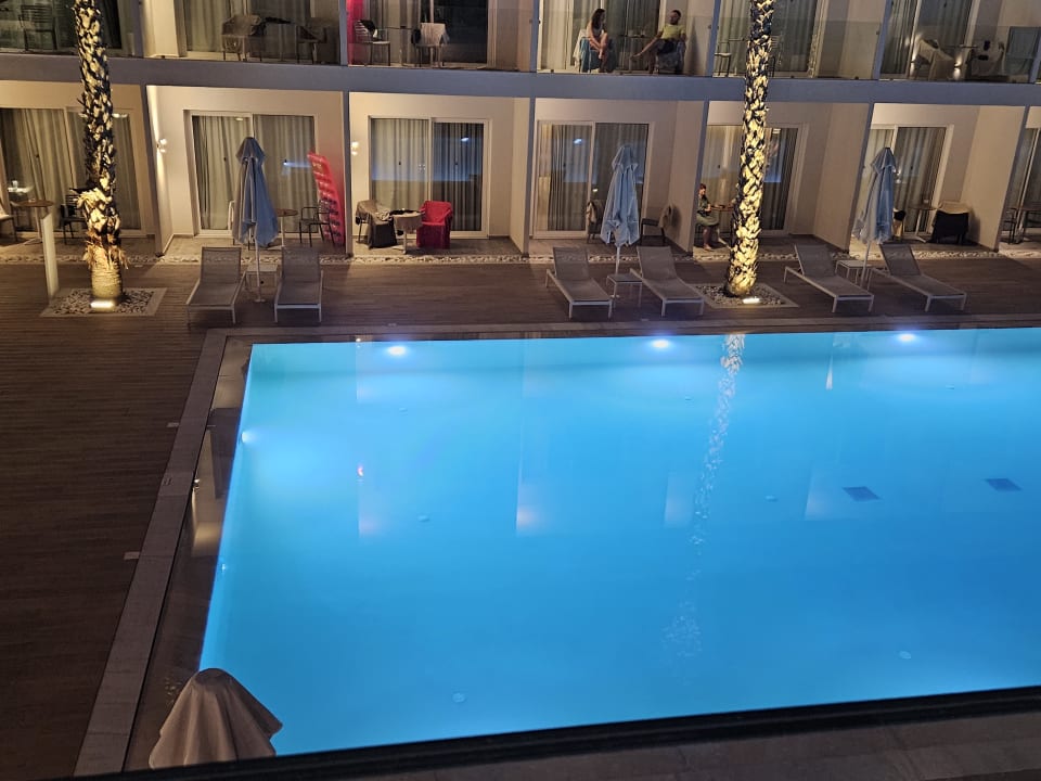 Pool White Dreams Resort & Anex