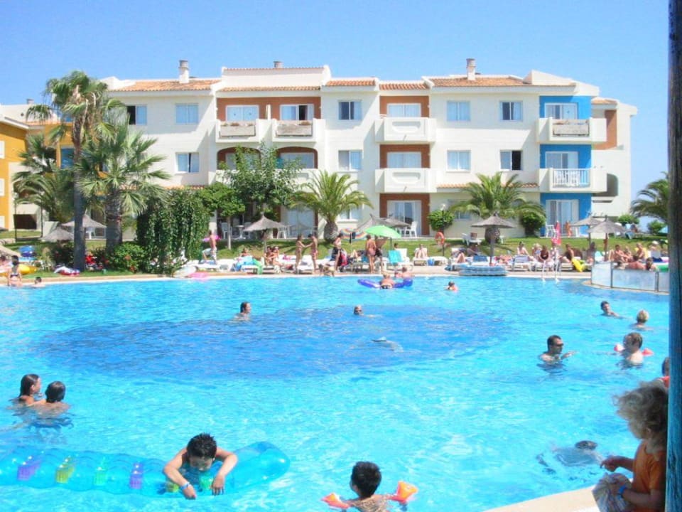 Pool blau punta reina